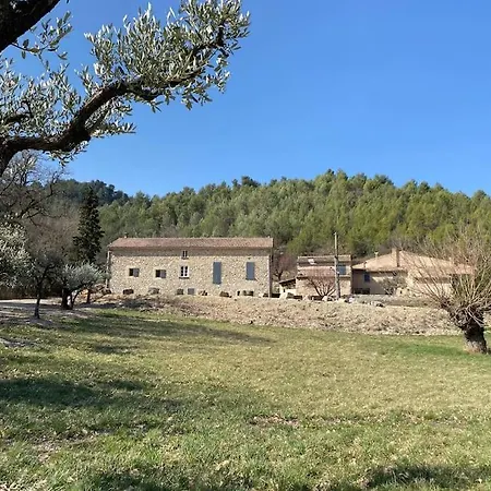 Hébergement de vacances Petite Maison En Provence *